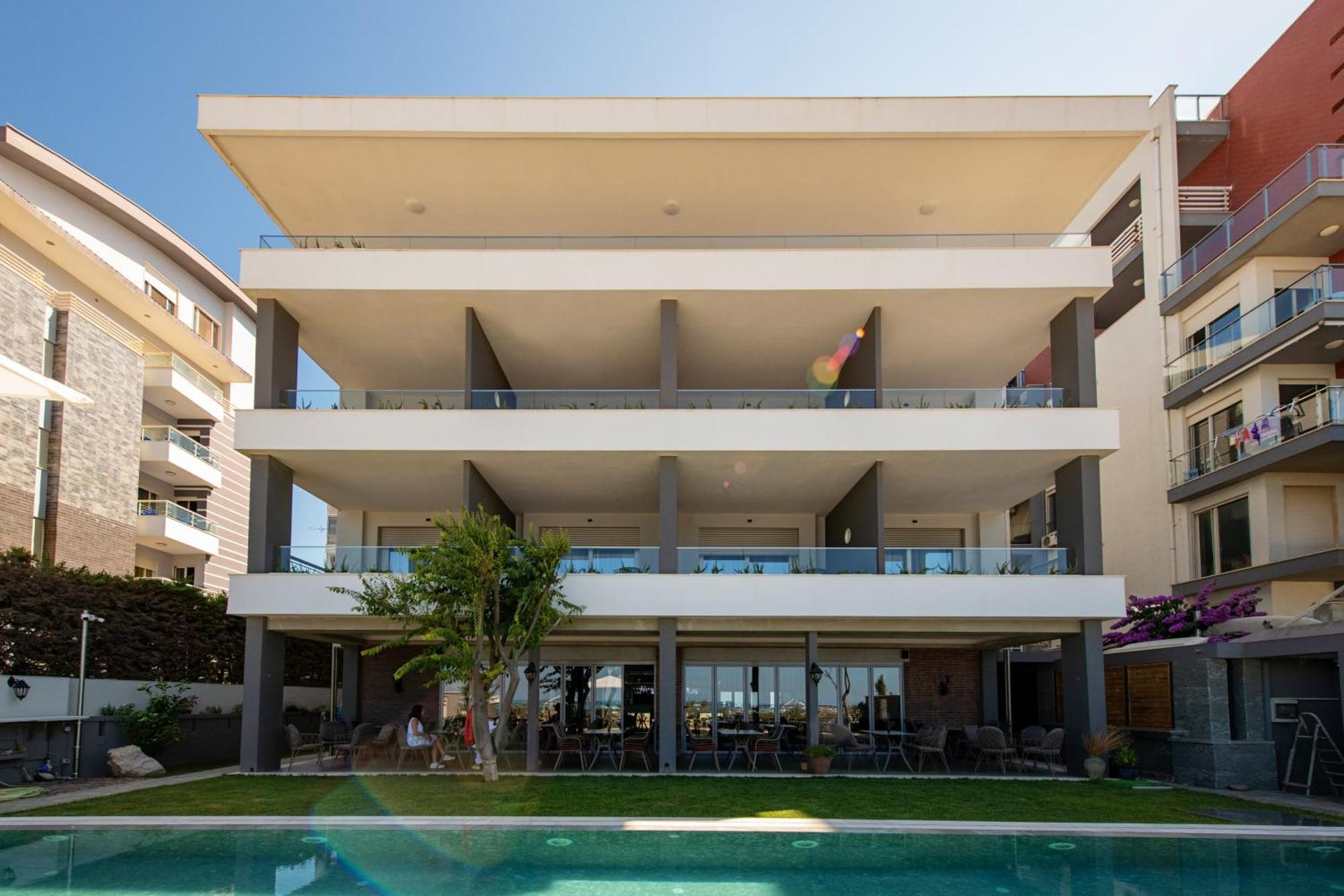 Hotel Vila 11 Durrës Exteriör bild
